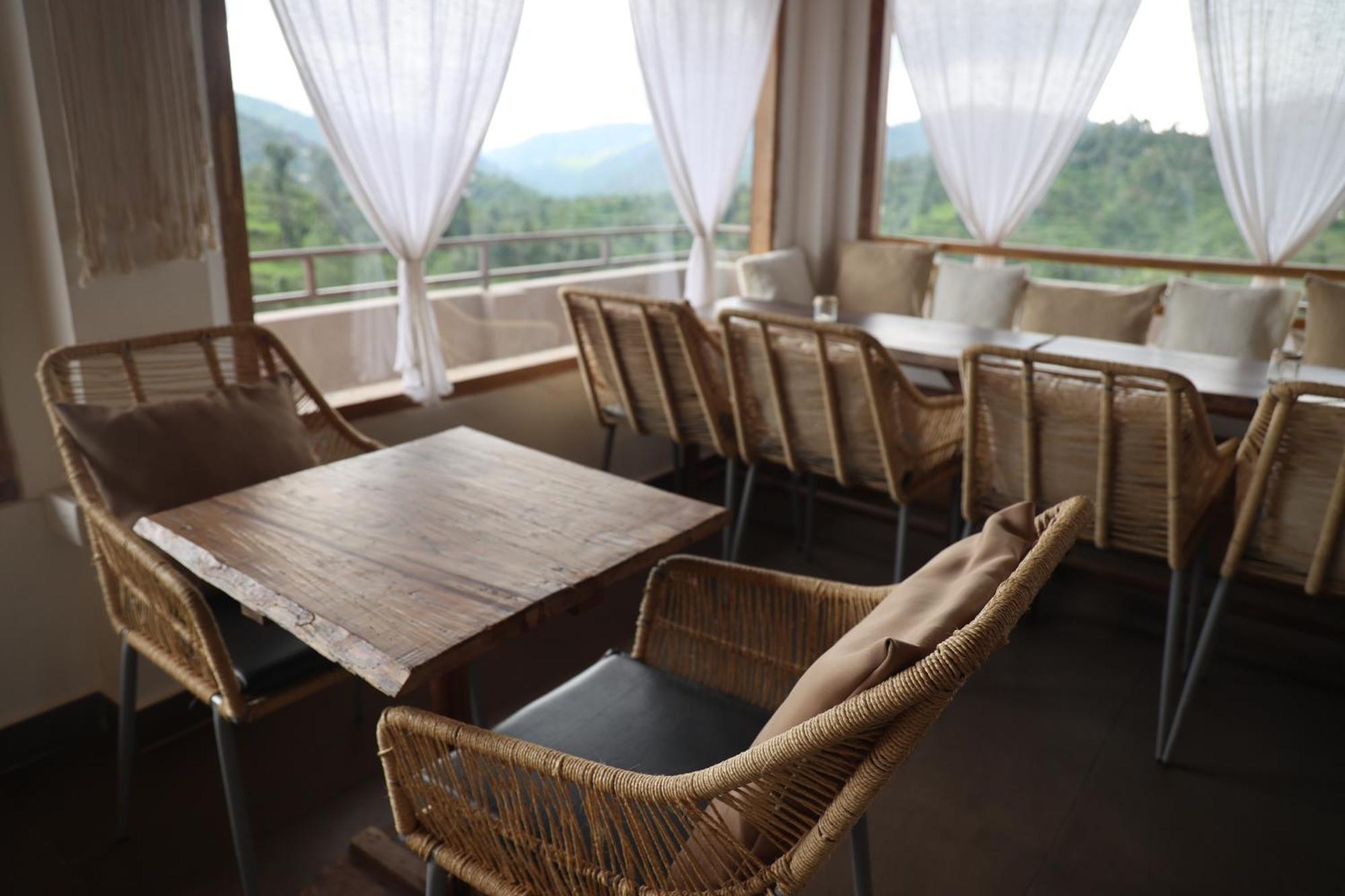 Exstasy Stays - Bathtub Rooms & Cafe - Your Romantic & Cozy Getaway - Thhpsociety - Mukteshwar Kültér fotó